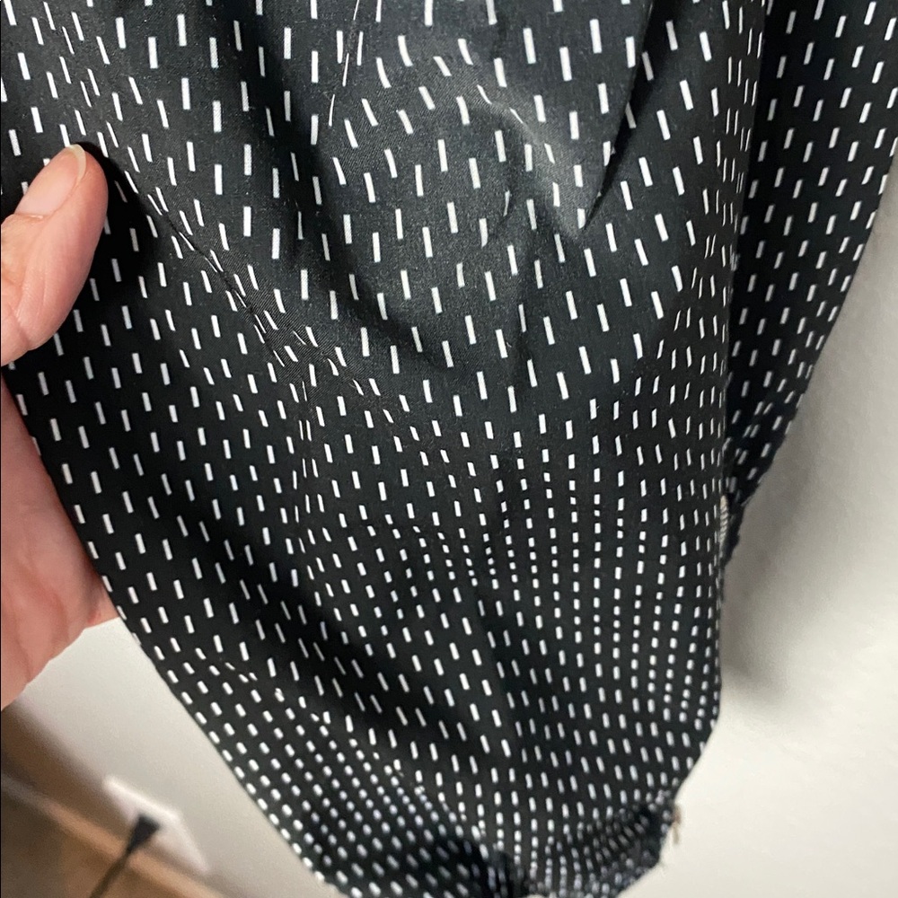 Women's Black Dash Jogger Pants - Picture 9 of 9
